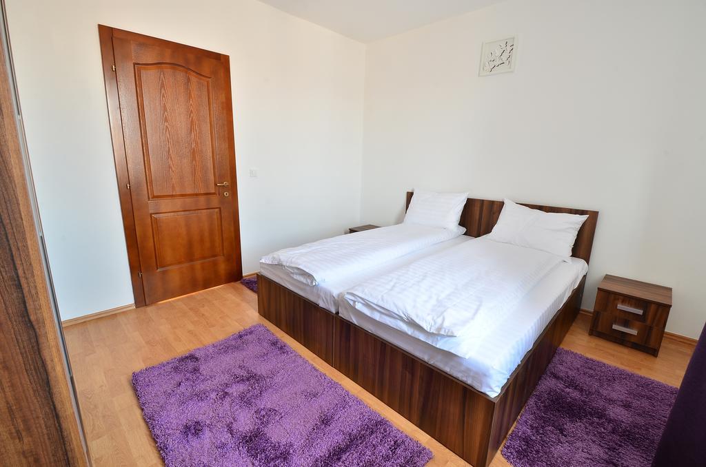 Hotel Apart Tel Aviv Szászsebes Szoba fotó