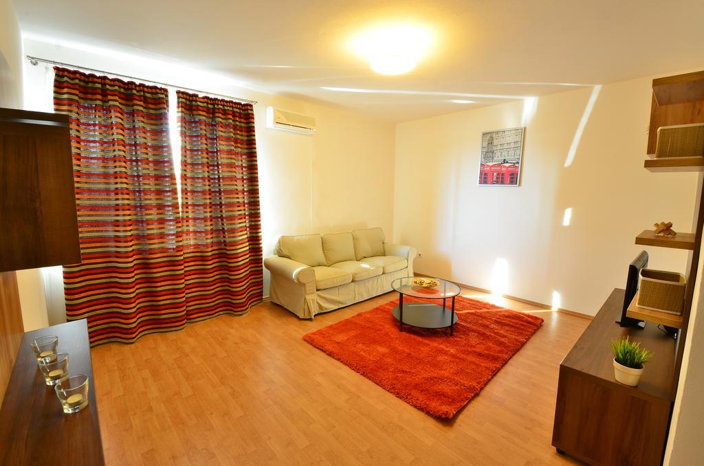 Hotel Apart Tel Aviv Szászsebes Szoba fotó
